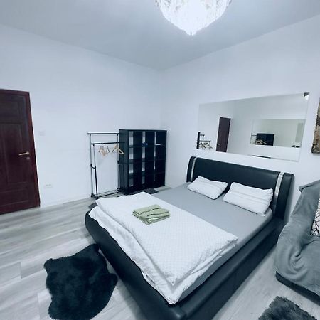 Piata Libertatii Apartament 1 Room تيميشورا المظهر الخارجي الصورة